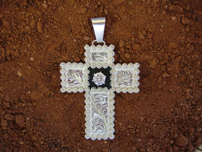 silver necklace cross